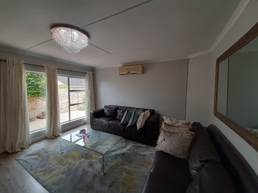 3 Bedroom Property for Sale in Abbotsford Eastern Cape